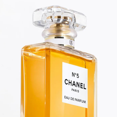 Chanel No. 5 Eau de Parfum – Classic Luxury Floral Women’s Fragrance